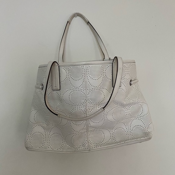 Coach bag in white - Picture 4 of 7